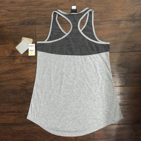 Price drop 🎉 NWT - Reebok tank - size L - Picture 2 of 3